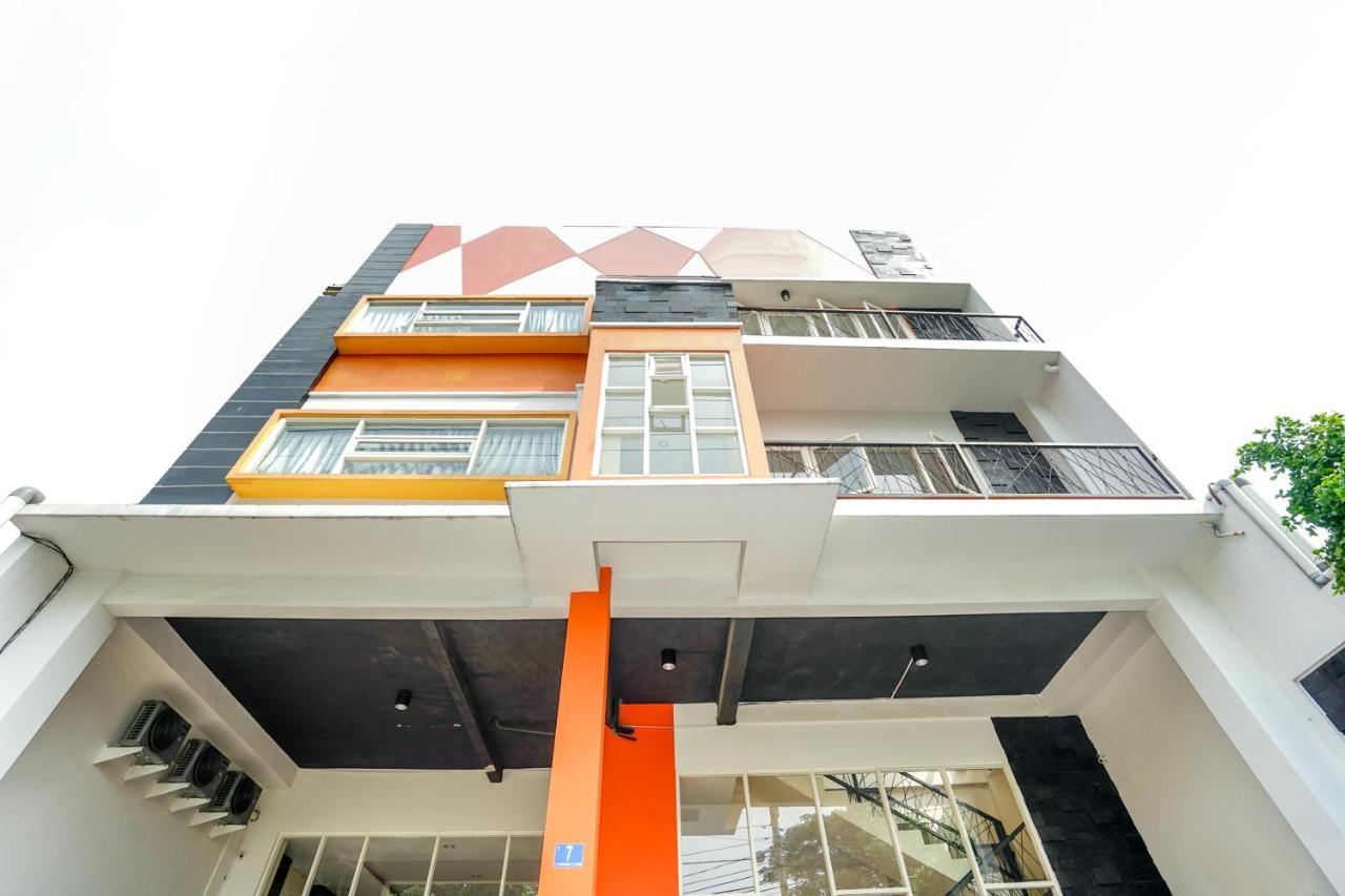 Pratisarawirya Guesthouse By Ecommerceloka Surabaia Exterior foto